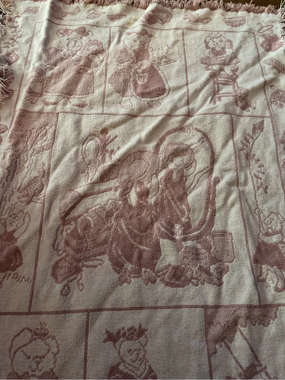 Vintage tapestry jacquard baby blanket EUC reversible
